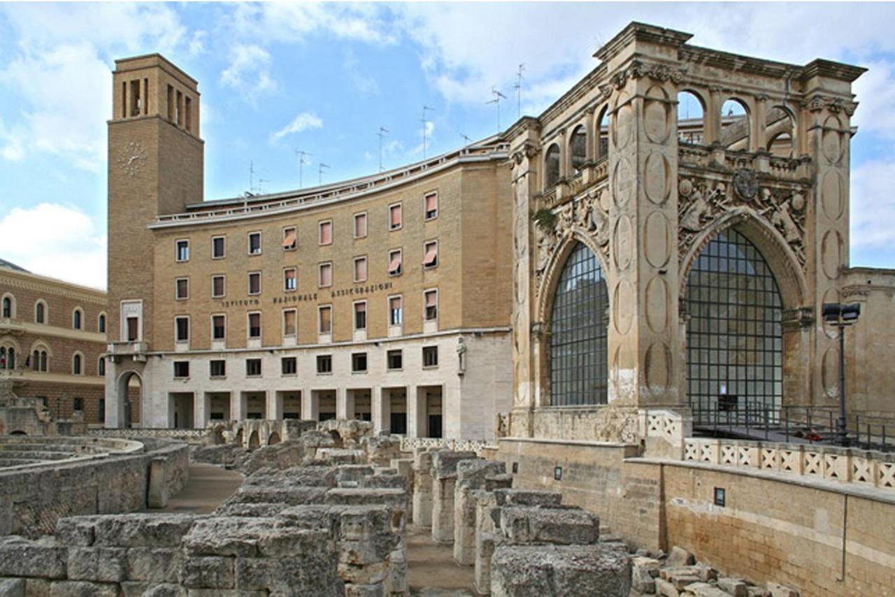 Ferrante D'Aragona Rooms Lecce Eksteriør billede