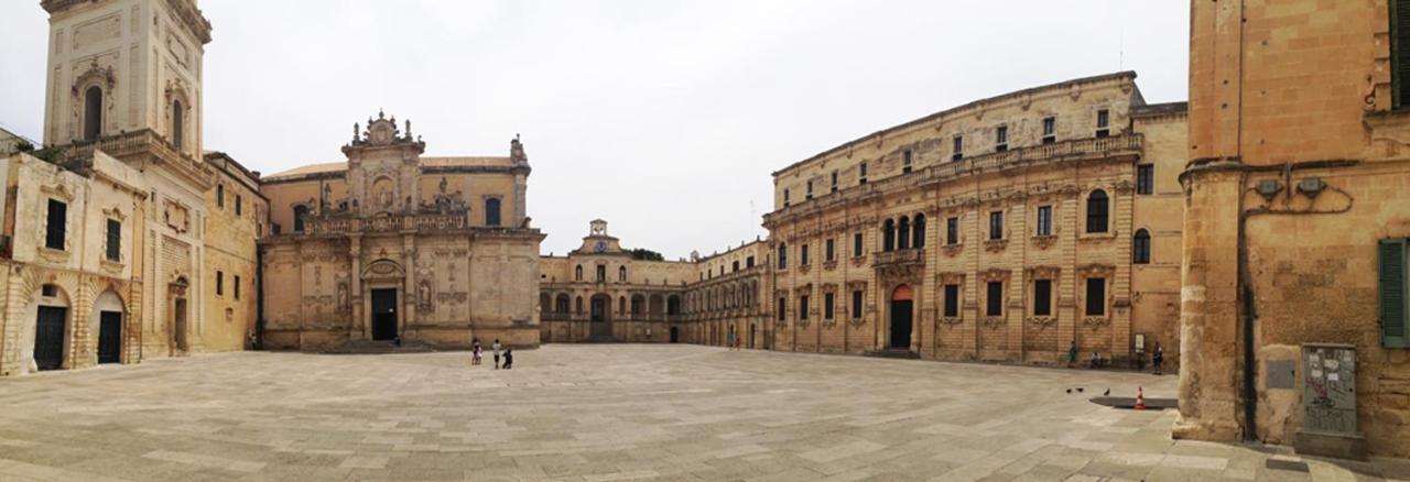 Ferrante D'Aragona Rooms Lecce Eksteriør billede